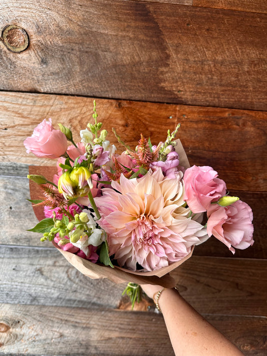 Dinnerplate Dahlia Mixed Bouquet