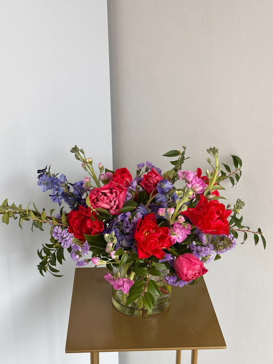 Standard flower arrangement with fresh, seasonal flowers, artfully designed in a neutral vase by Fonta Flora Flower Co.